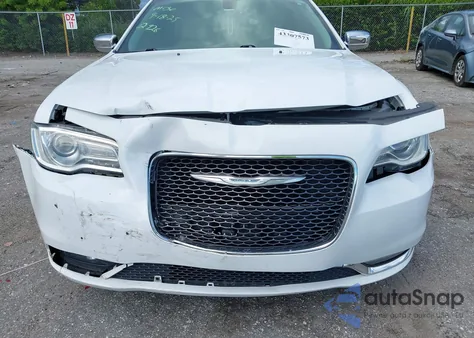 2016 Chrysler 300C z USA, uszkodzony, nr VIN 2C3CCAEG1GH190417